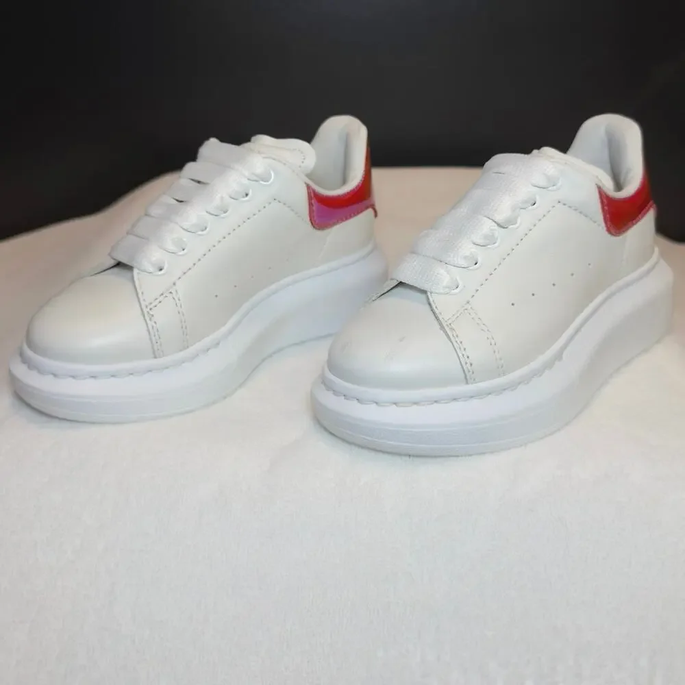 Alexander McQueen Molly Oversized 'White Hologram' | 9C/25eu